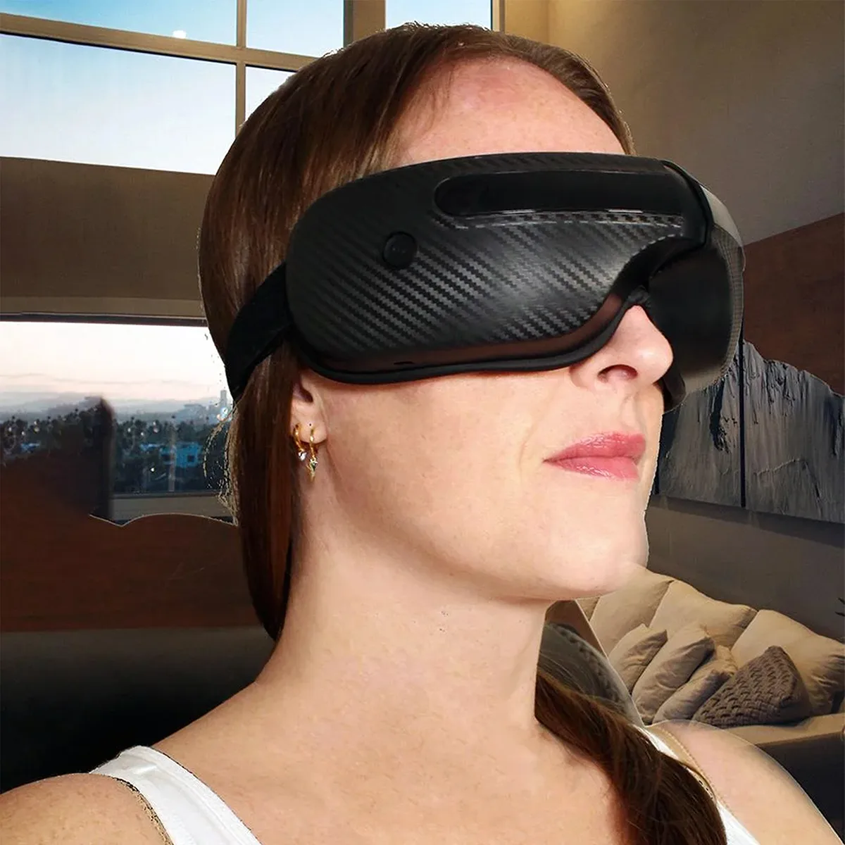 Compact Eye Massager in use.jpg